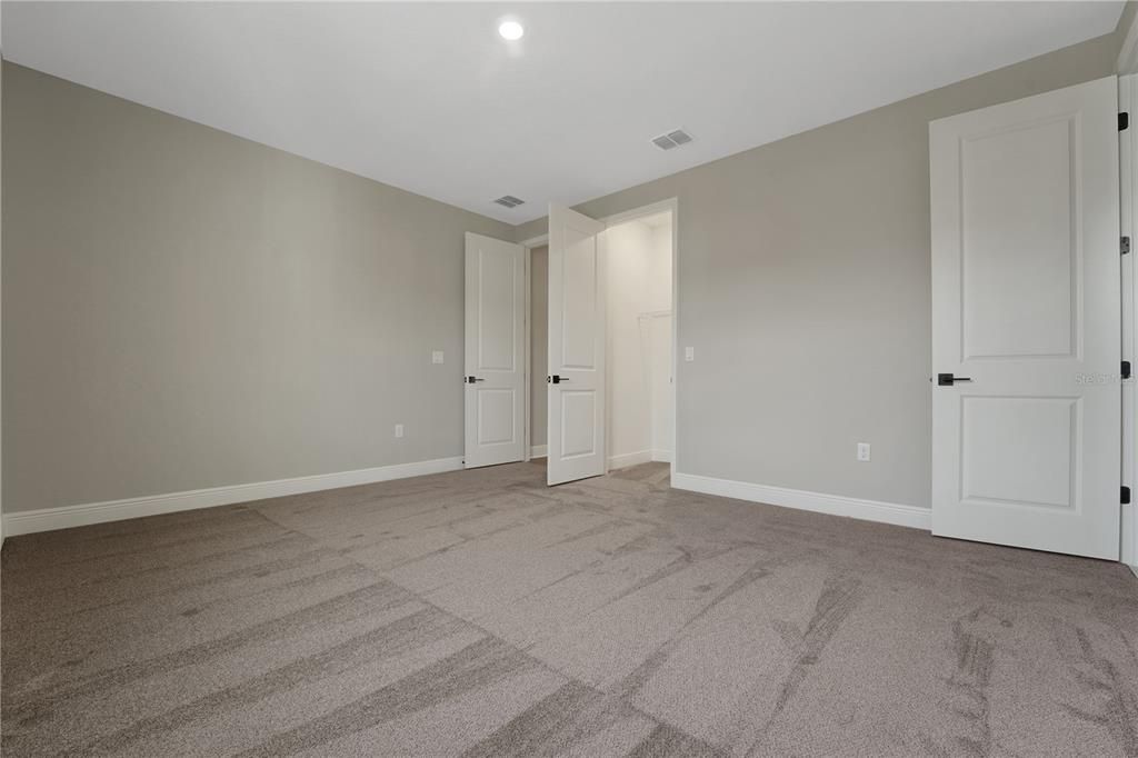 For Sale: $1,104,772 (6 beds, 3 baths, 3550 Square Feet)