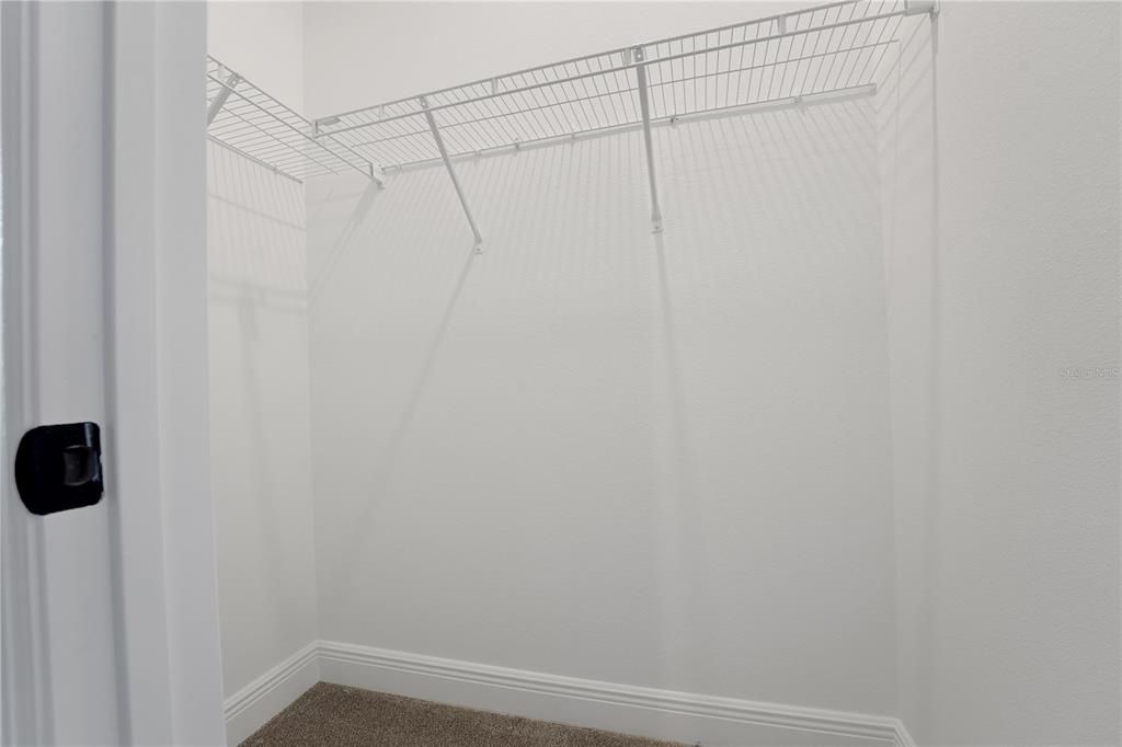 For Sale: $1,104,772 (6 beds, 3 baths, 3550 Square Feet)