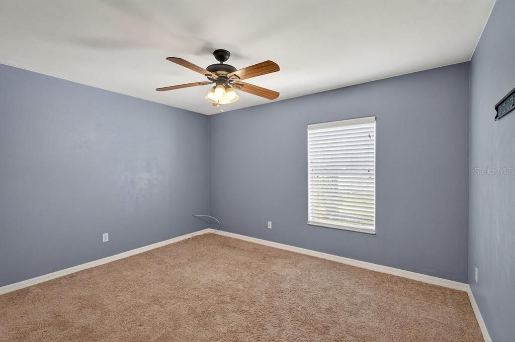 For Sale: $485,000 (4 beds, 3 baths, 2541 Square Feet)