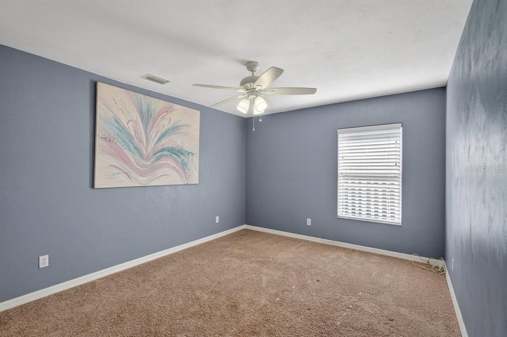 For Sale: $485,000 (4 beds, 3 baths, 2541 Square Feet)