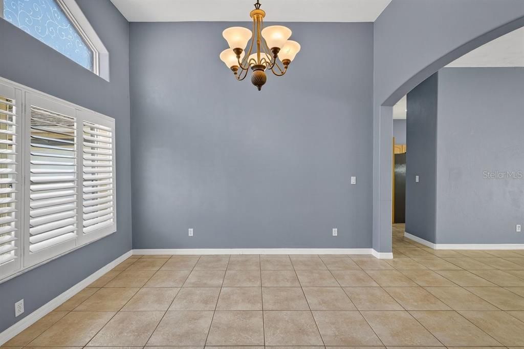 For Sale: $485,000 (4 beds, 3 baths, 2541 Square Feet)