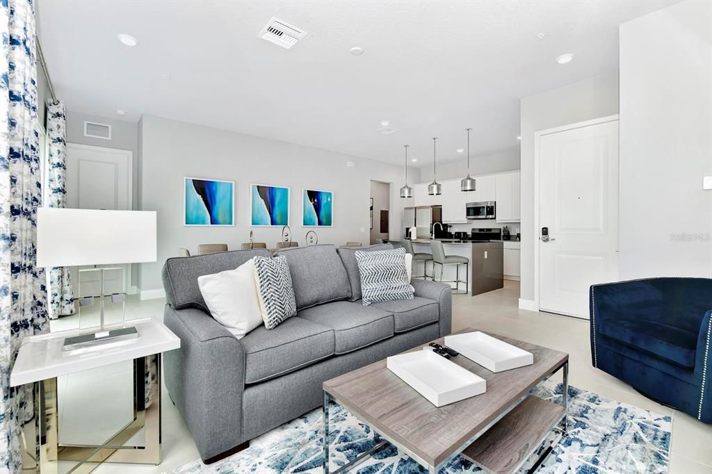 出租: $2,500 (3 贝兹, 3 浴室, 1500 平方英尺)