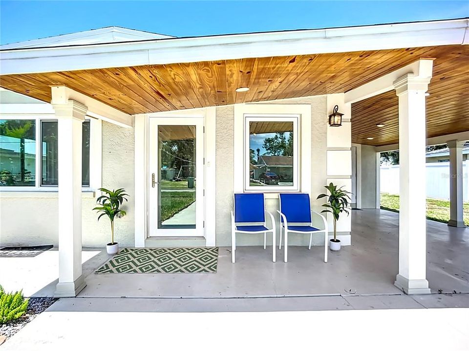 На продажу: $282,500 (3 спален, 1 ванн, 912 Квадратных фут)