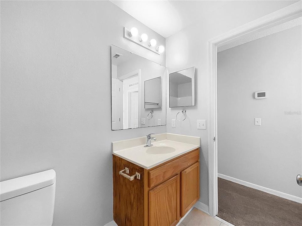 En Venta: $384,000 (4 camas, 2 baños, 2233 Pies cuadrados)