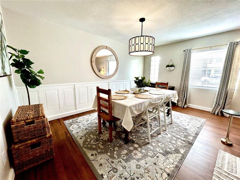 For Rent: $3,250 (3 beds, 1 baths, 1160 Square Feet)