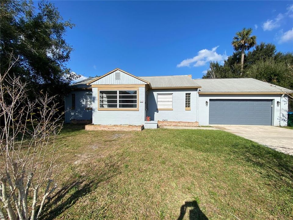 For Rent: $3,250 (3 beds, 1 baths, 1160 Square Feet)