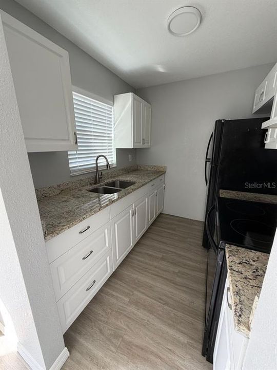 For Rent: $1,195 (1 beds, 1 baths, 750 Square Feet)