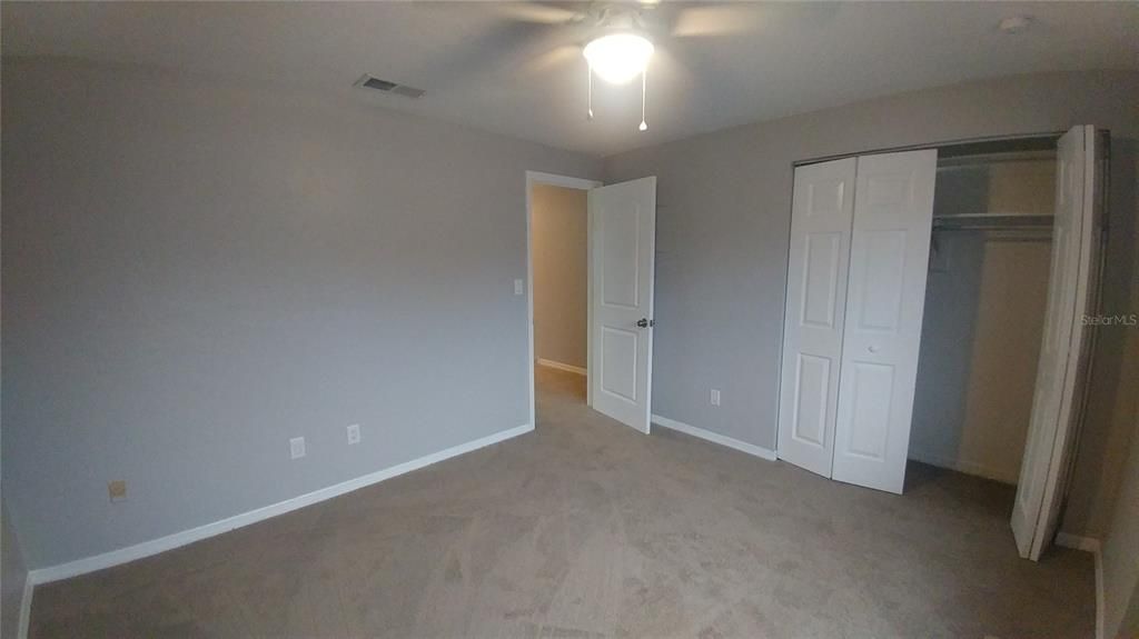 В аренду: $1,050 (2 спален, 1 ванн, 4290 Квадратных фут)