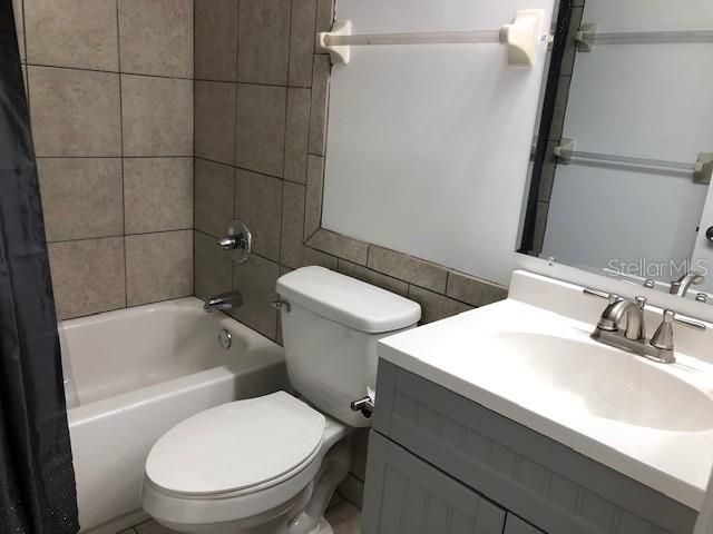 В аренду: $1,050 (2 спален, 1 ванн, 4290 Квадратных фут)