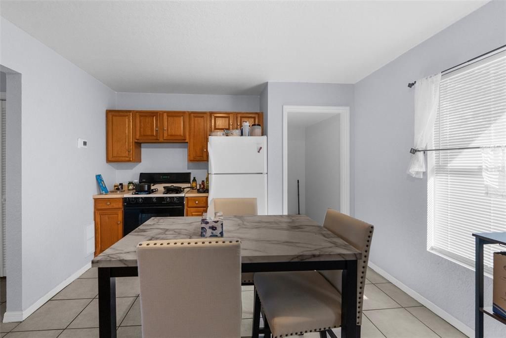 En Venta: $289,900 (3 camas, 2 baños, 1960 Pies cuadrados)