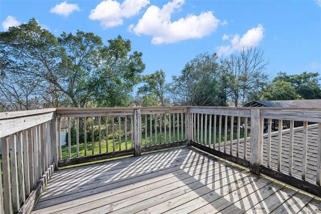 En Venta: $289,900 (3 camas, 2 baños, 1960 Pies cuadrados)