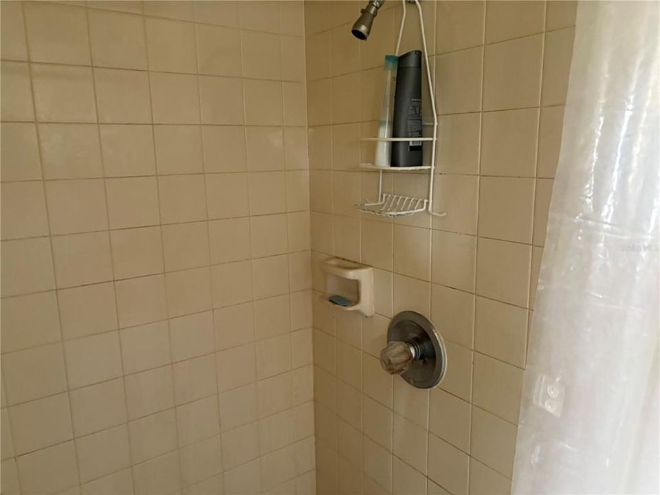 En Venta: $214,900 (2 camas, 2 baños, 935 Pies cuadrados)