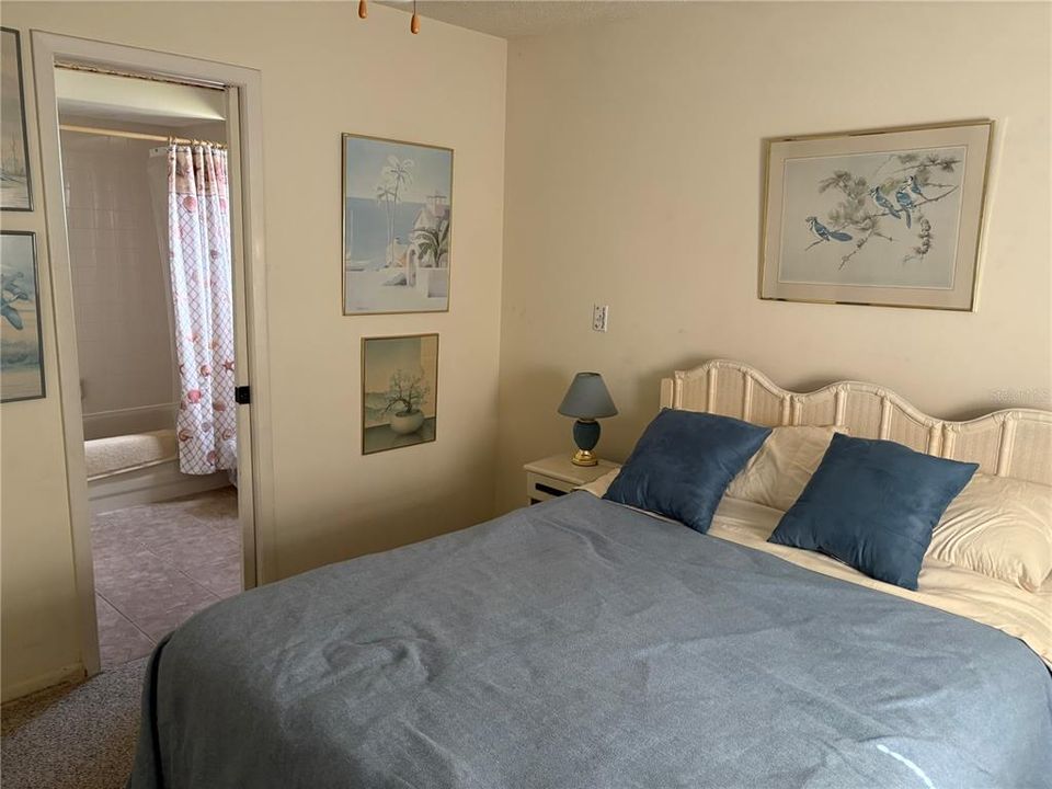 En Venta: $214,900 (2 camas, 2 baños, 935 Pies cuadrados)