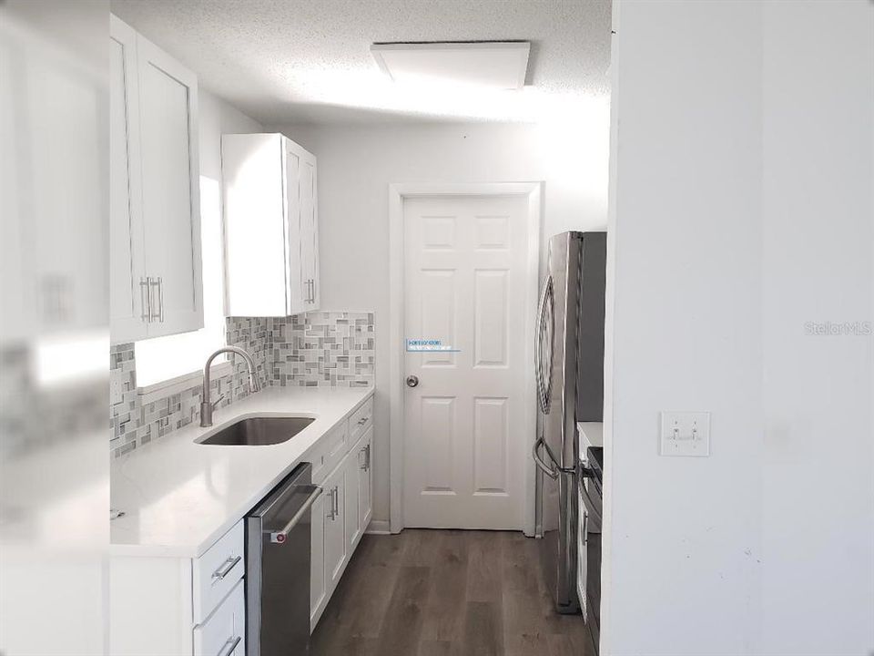 В аренду: $1,695 (2 спален, 2 ванн, 1080 Квадратных фут)