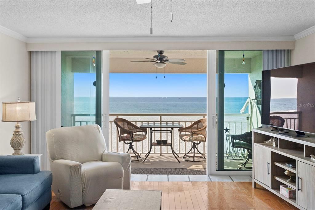 For Rent: $3,800 (3 beds, 2 baths, 1622 Square Feet)