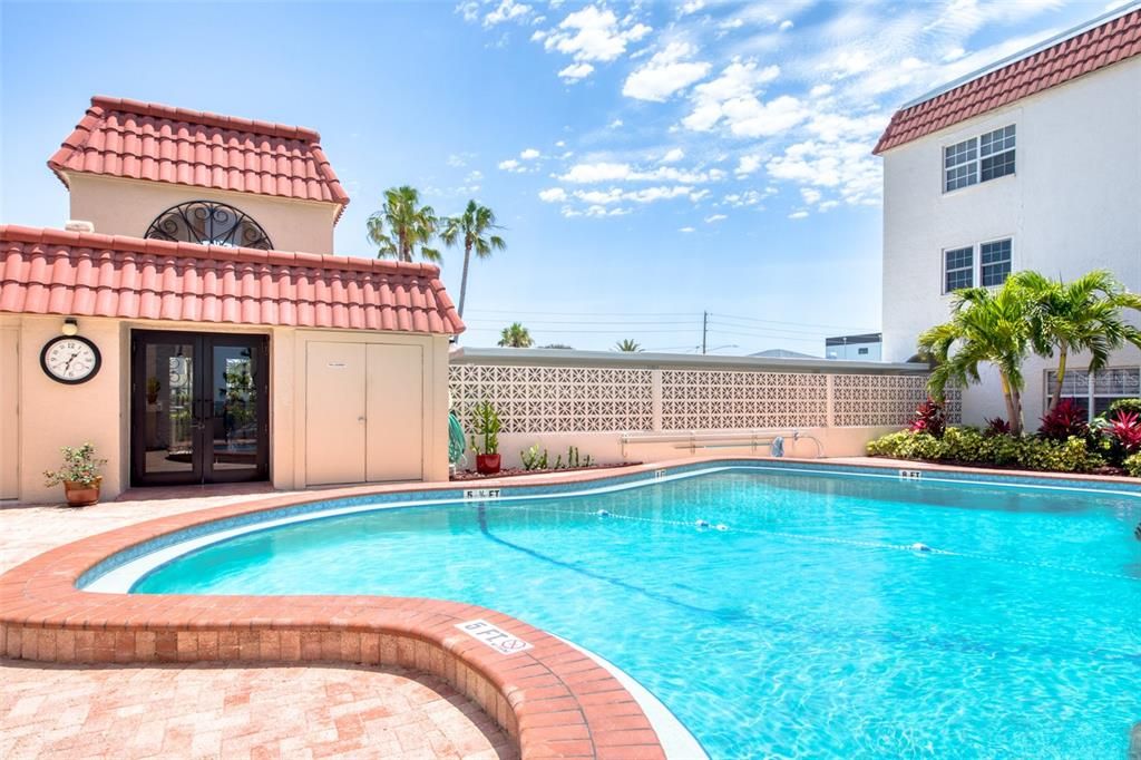 For Rent: $3,800 (3 beds, 2 baths, 1622 Square Feet)