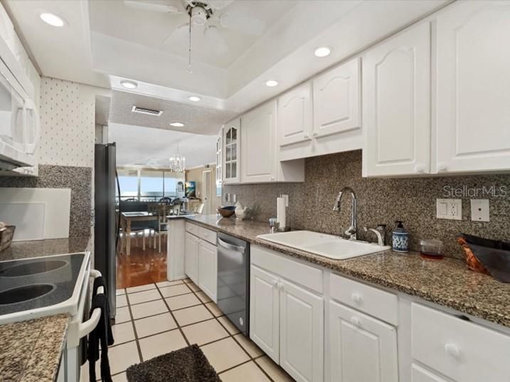 For Rent: $3,800 (3 beds, 2 baths, 1622 Square Feet)