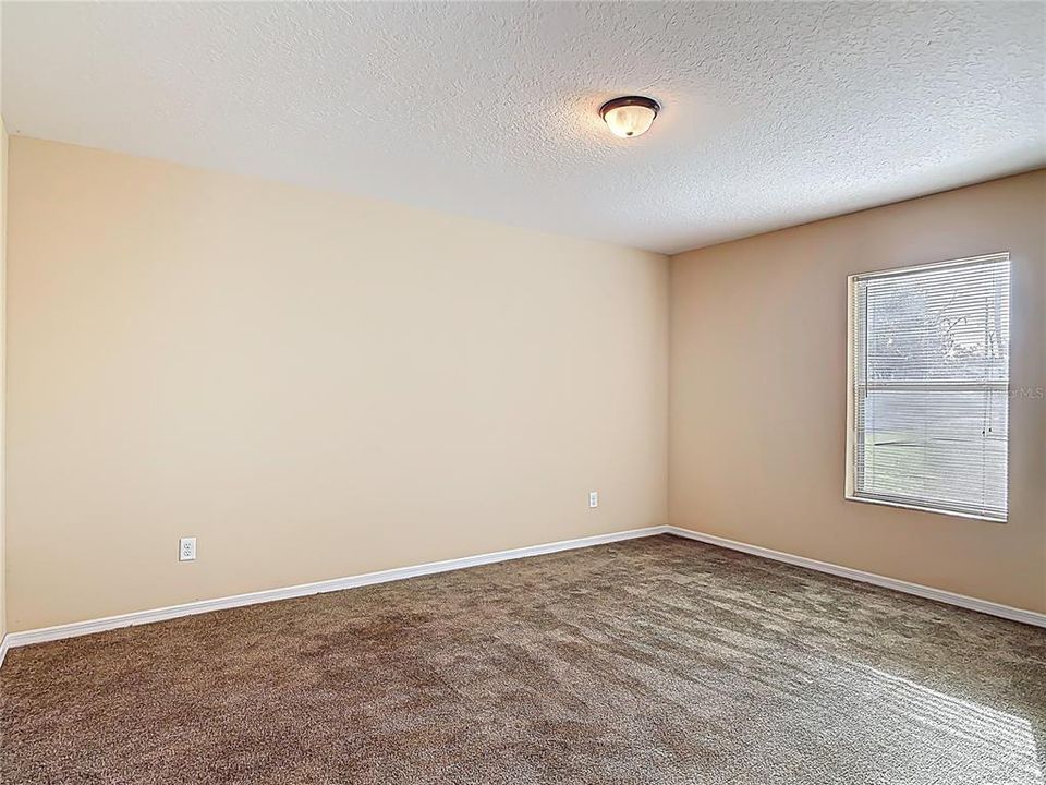 待售: $274,900 (2 贝兹, 1 浴室, 1146 平方英尺)