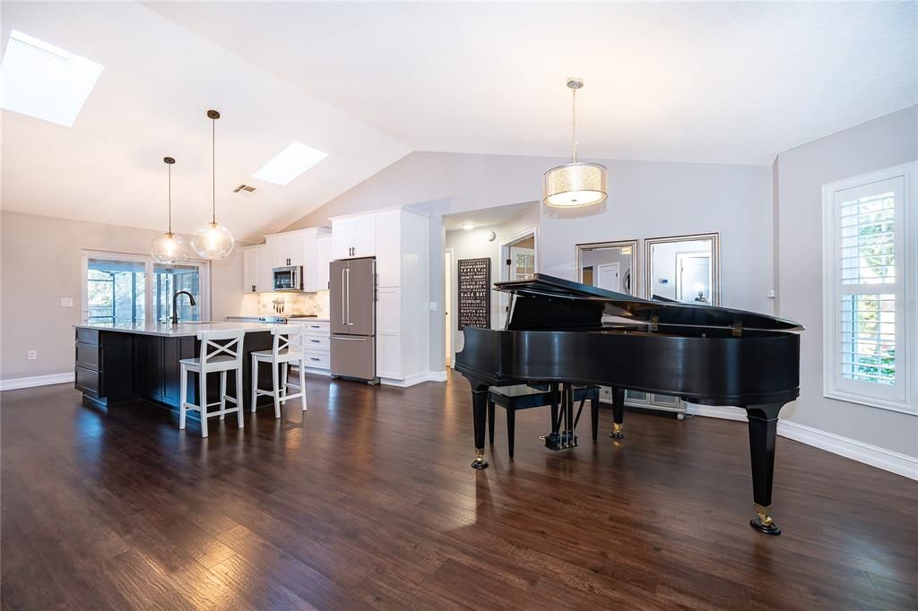 待售: $439,000 (3 贝兹, 2 浴室, 1667 平方英尺)