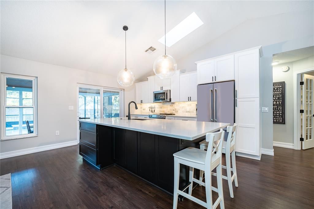 待售: $439,000 (3 贝兹, 2 浴室, 1667 平方英尺)