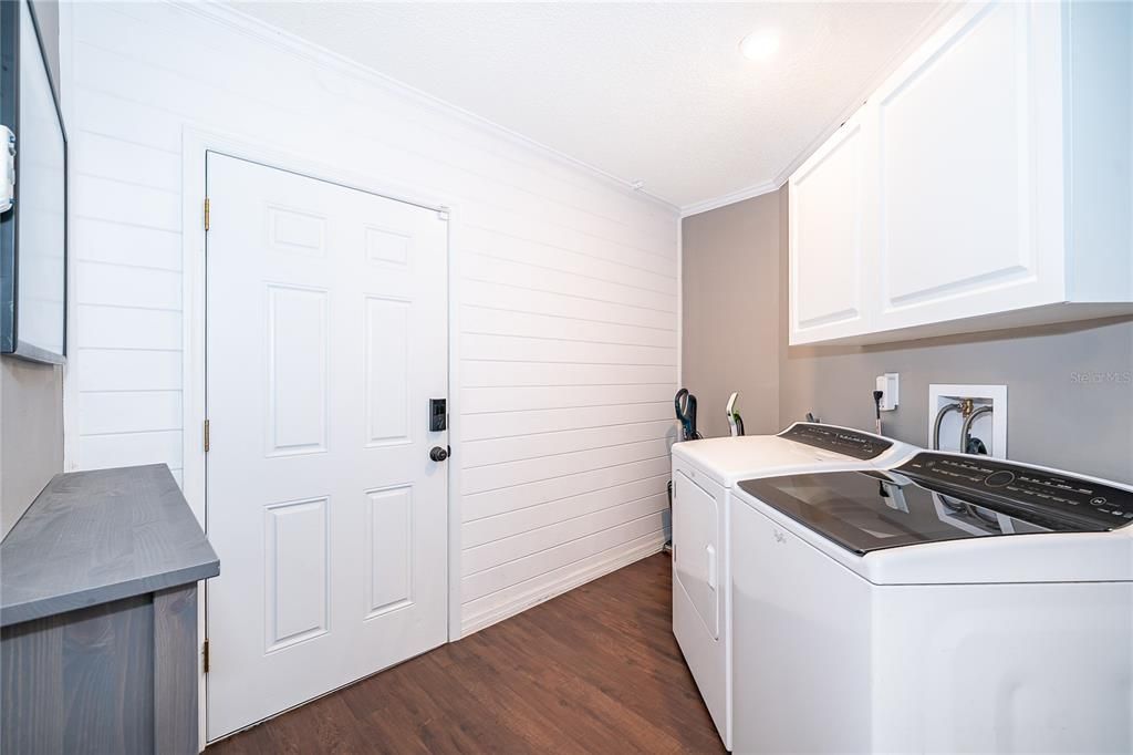 待售: $439,000 (3 贝兹, 2 浴室, 1667 平方英尺)