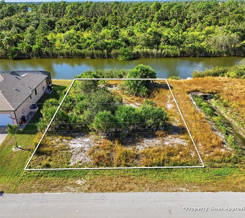 На продажу: $79,900 (0.23 acres)