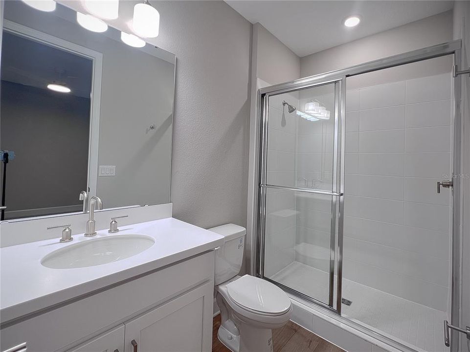 В аренду: $4,700 (5 спален, 4 ванн, 3100 Квадратных фут)