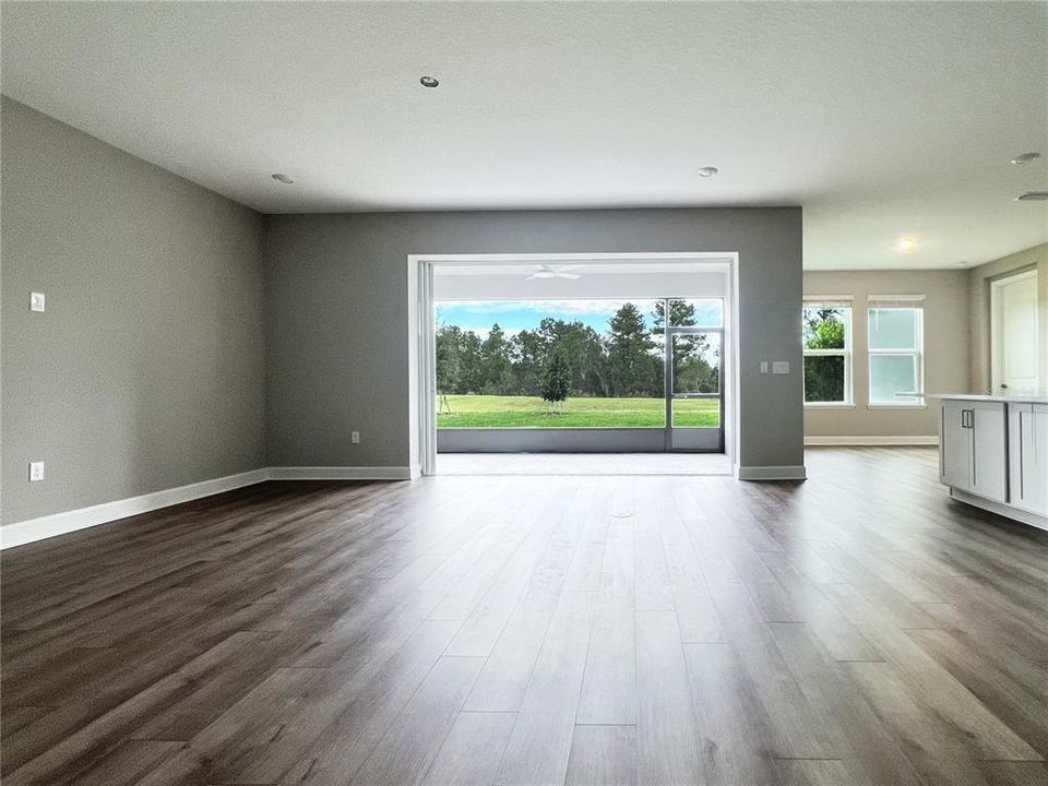 В аренду: $4,700 (5 спален, 4 ванн, 3100 Квадратных фут)