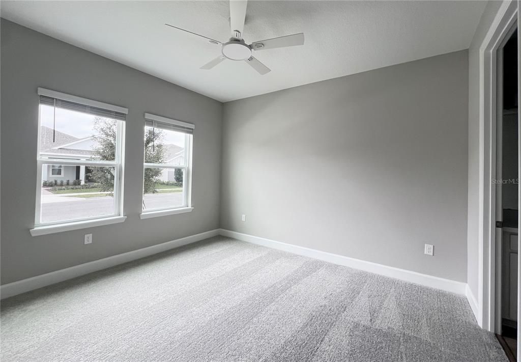 В аренду: $4,700 (5 спален, 4 ванн, 3100 Квадратных фут)