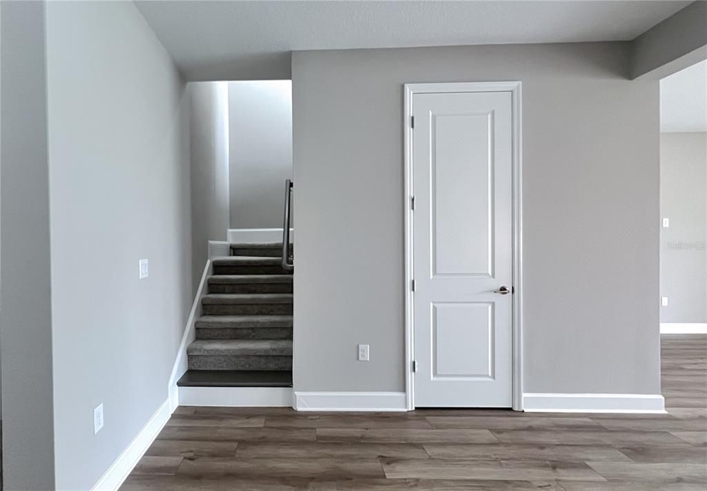 В аренду: $4,700 (5 спален, 4 ванн, 3100 Квадратных фут)