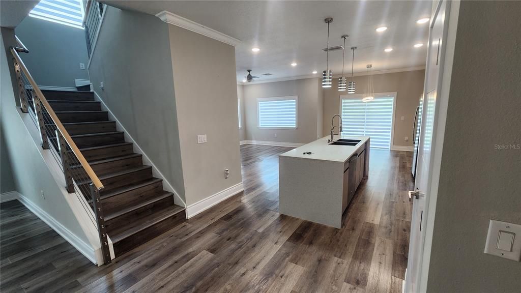 出租: $2,600 (4 贝兹, 2 浴室, 2366 平方英尺)