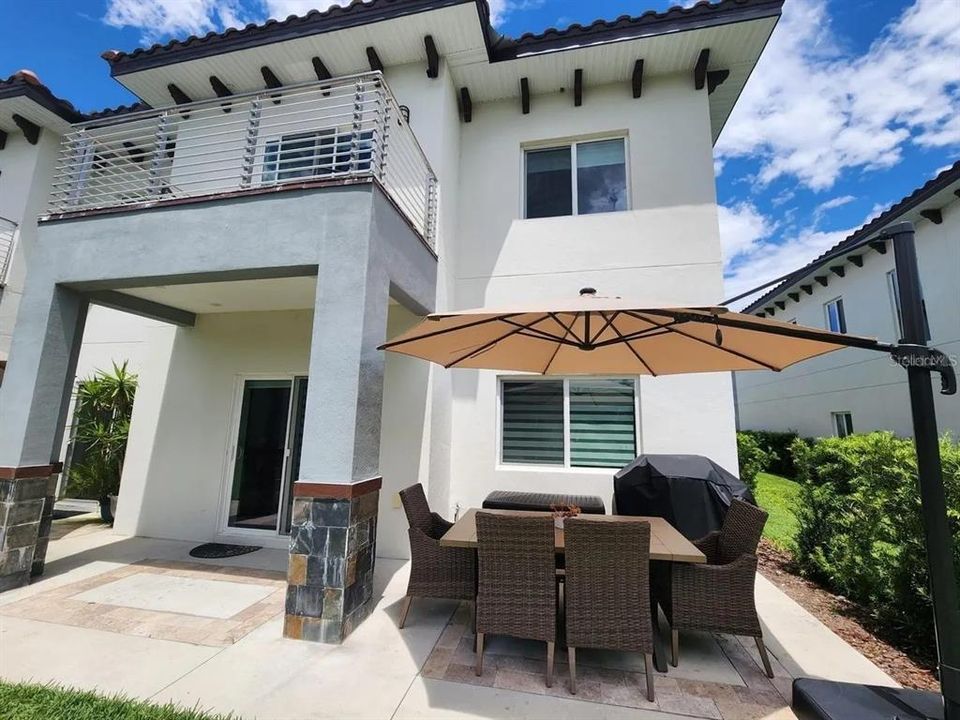 出租: $2,600 (4 贝兹, 2 浴室, 2366 平方英尺)