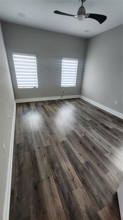 出租: $2,600 (4 贝兹, 2 浴室, 2366 平方英尺)