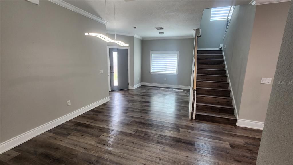 出租: $2,600 (4 贝兹, 2 浴室, 2366 平方英尺)