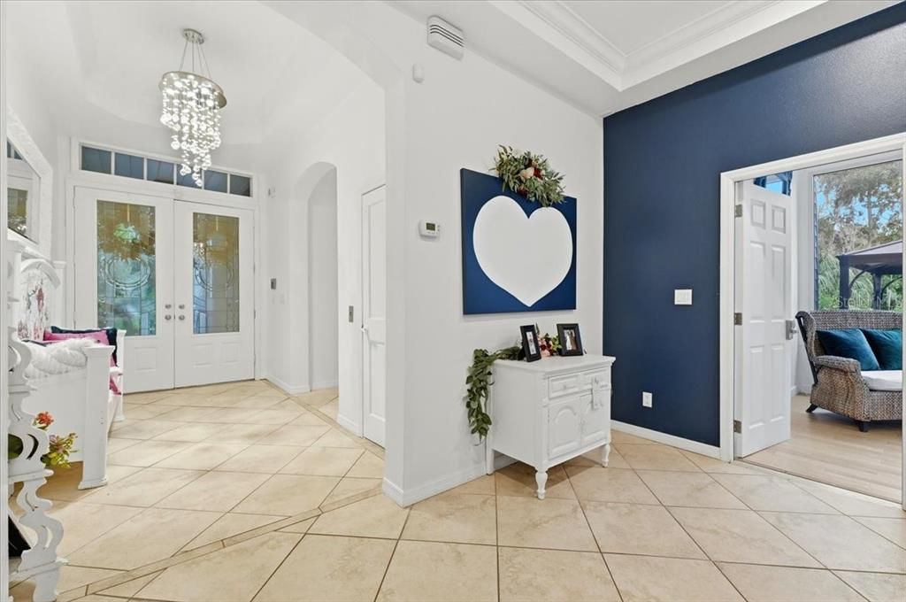 For Sale: $1,499,900 (6 beds, 4 baths, 5926 Square Feet)