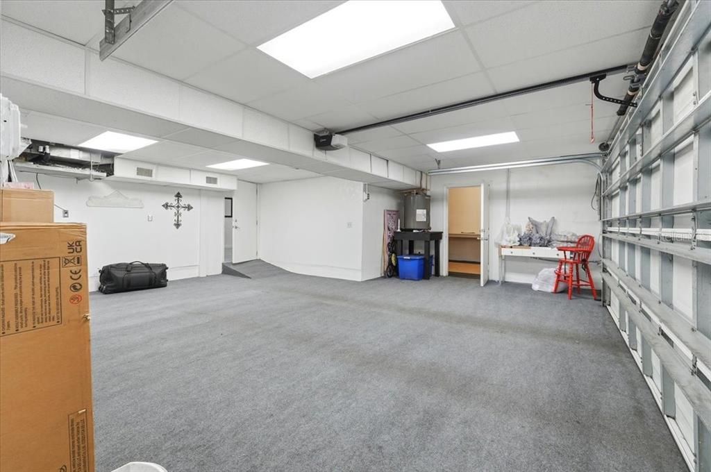 For Sale: $1,499,900 (6 beds, 4 baths, 5926 Square Feet)