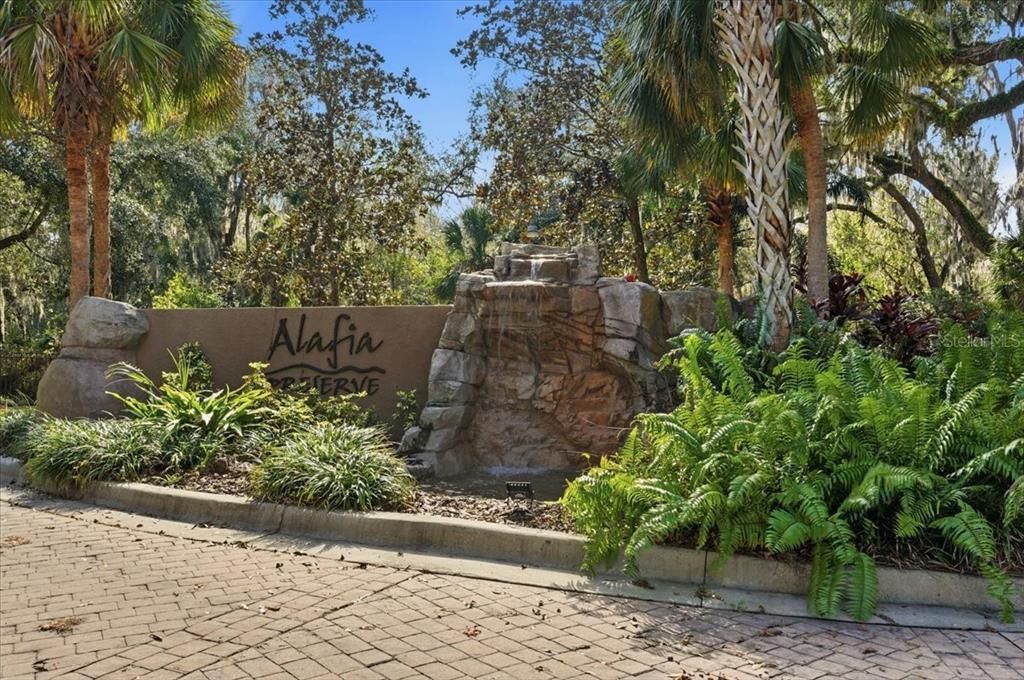 For Sale: $1,499,900 (6 beds, 4 baths, 5926 Square Feet)