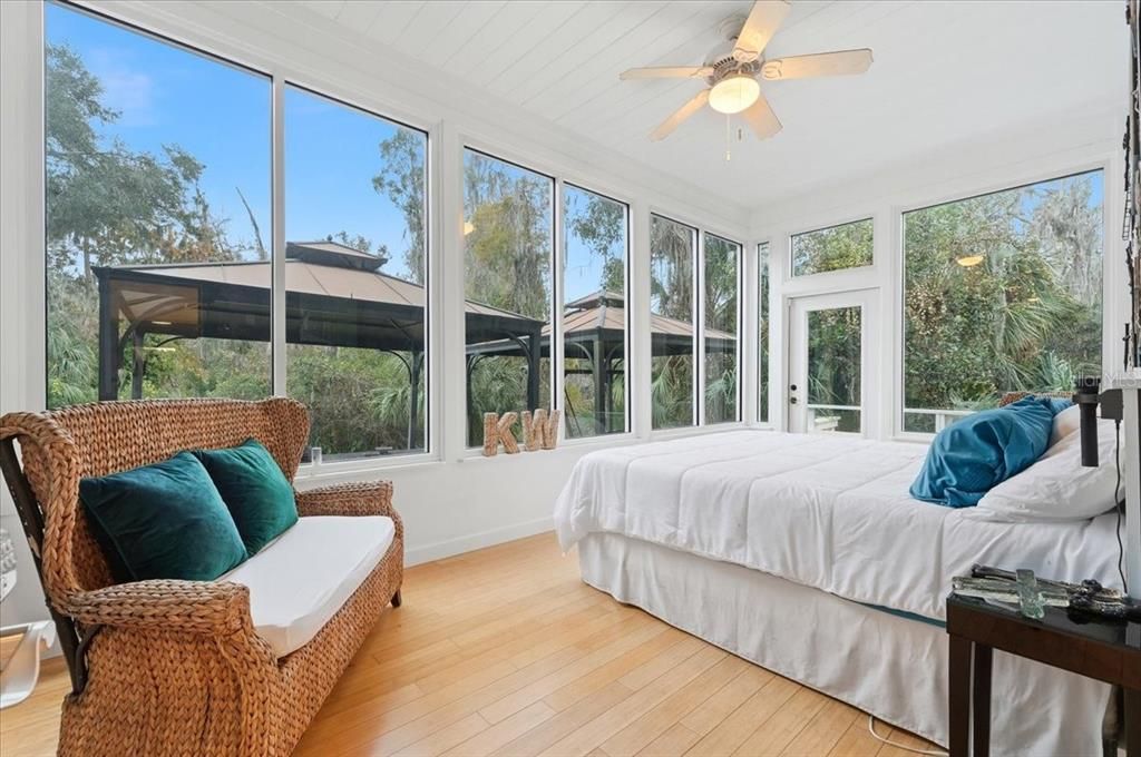 For Sale: $1,499,900 (6 beds, 4 baths, 5926 Square Feet)