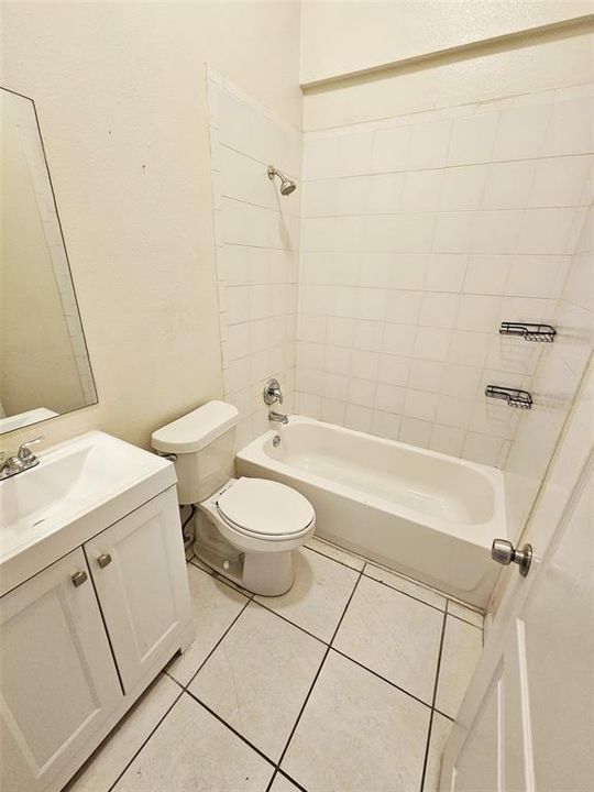 En Renta: $1,500 (3 camas, 2 baños, 1075 Pies cuadrados)