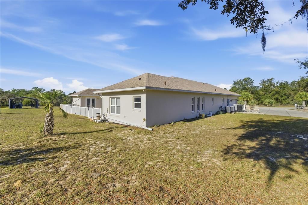 For Sale: $1,175,000 (4 beds, 4 baths, 3179 Square Feet)