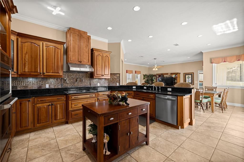 For Sale: $1,175,000 (4 beds, 4 baths, 3179 Square Feet)