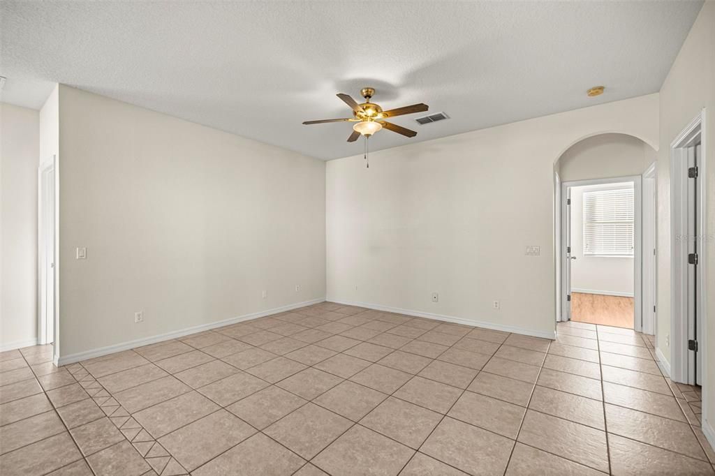 待售: $349,000 (3 贝兹, 2 浴室, 1751 平方英尺)