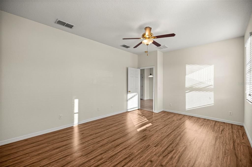 待售: $349,000 (3 贝兹, 2 浴室, 1751 平方英尺)