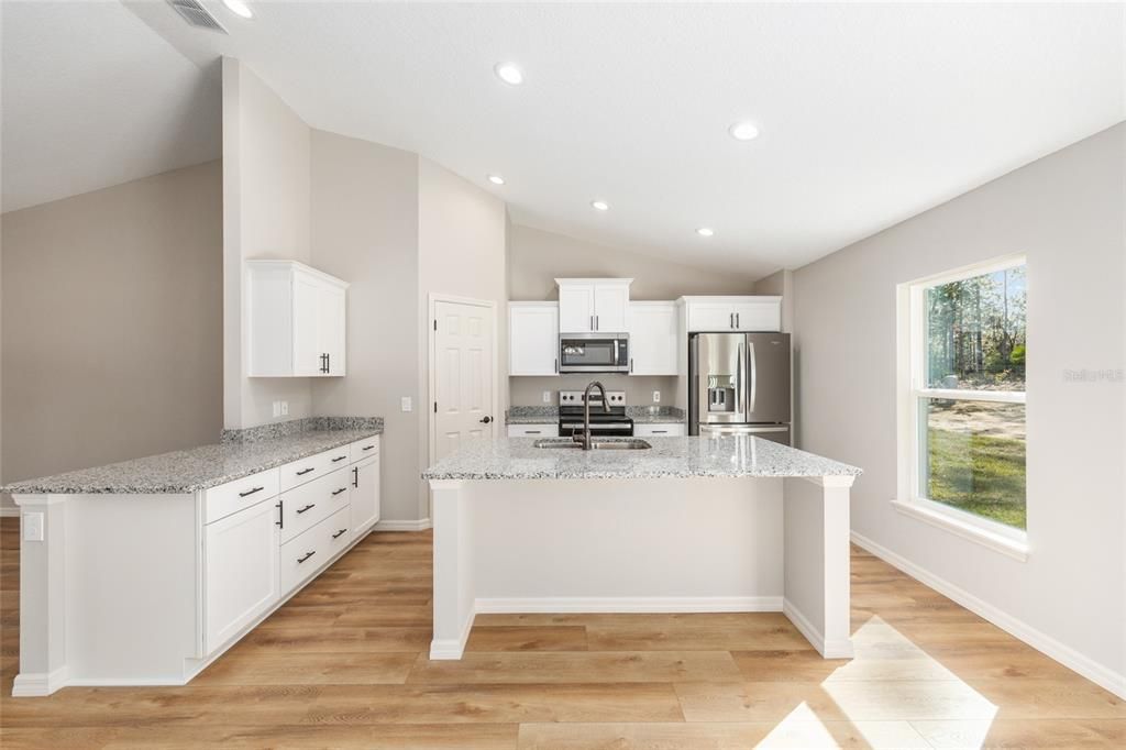 For Sale: $359,900 (3 beds, 2 baths, 1800 Square Feet)