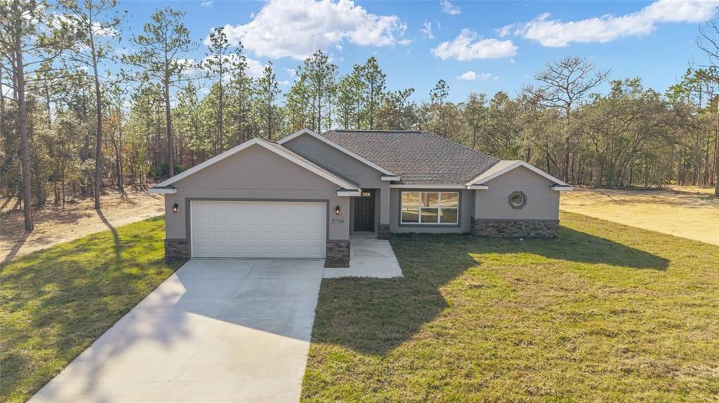 For Sale: $359,900 (3 beds, 2 baths, 1800 Square Feet)