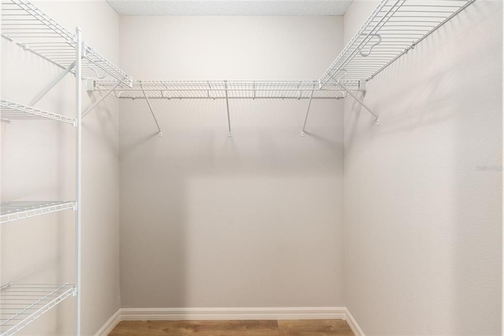 For Sale: $359,900 (3 beds, 2 baths, 1800 Square Feet)