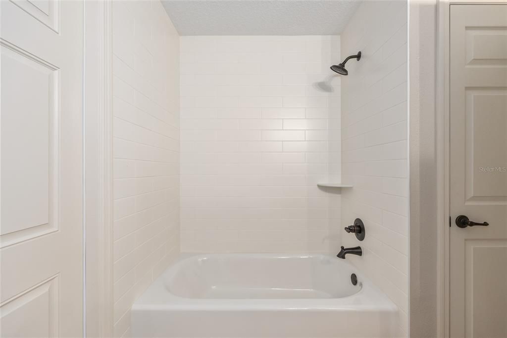 For Sale: $359,900 (3 beds, 2 baths, 1800 Square Feet)