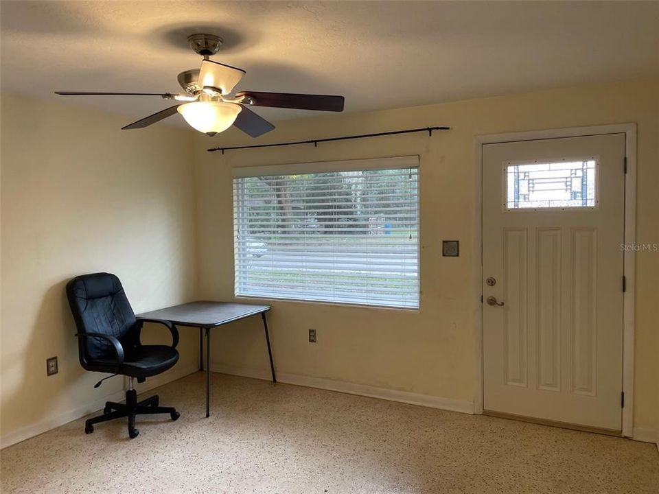 En Renta: $1,550 (2 camas, 1 baños, 987 Pies cuadrados)