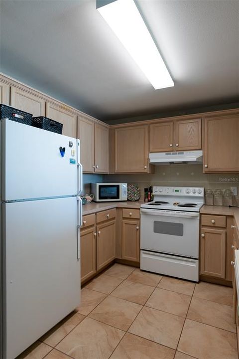 待售: $425,000 (1 贝兹, 1 浴室, 853 平方英尺)