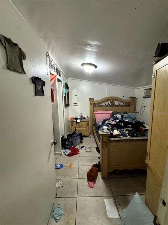 На продажу: $385,000 (7 спален, 0 ванн, 2740 Квадратных фут)